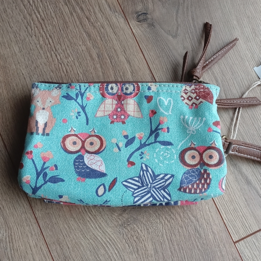 Union Bay wristlet